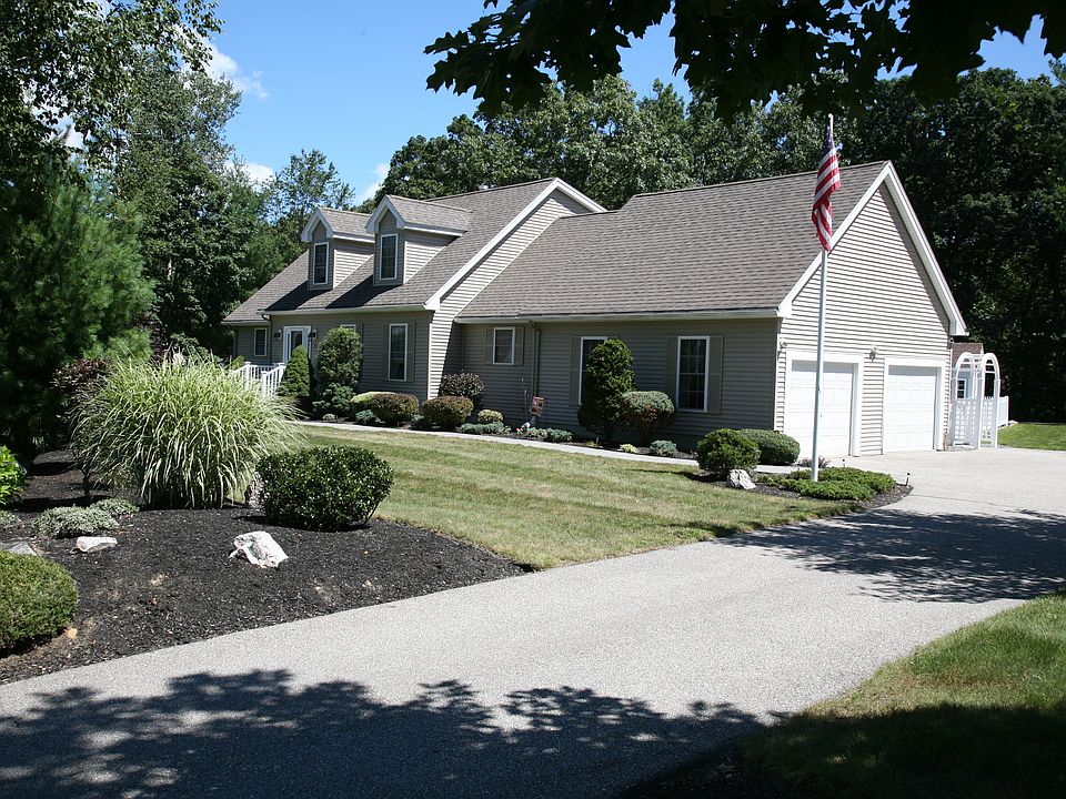 1st image of 33 Colonial Farm Rd