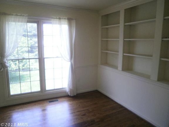 5th image of 12617 Falconbridge Dr