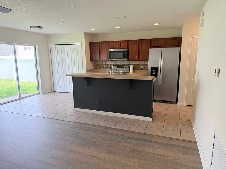2123 Portcastle Cir — Photo 17