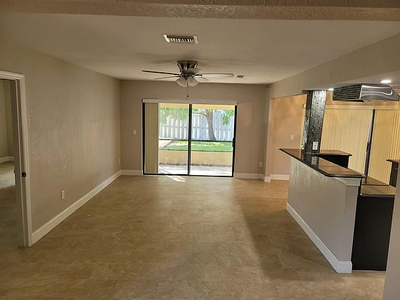 3rd image of 6401 Lantana Pines Dr