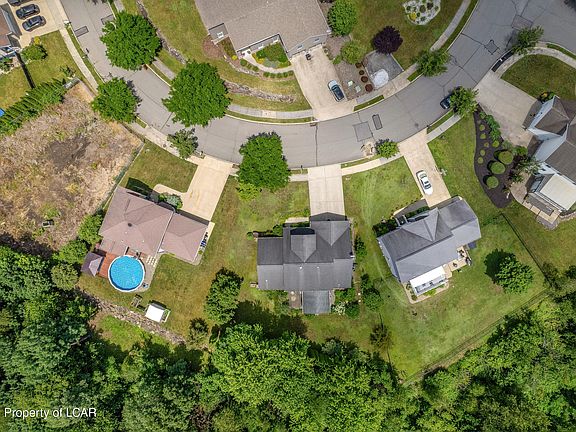 3rd image of 114 Seneca Dr