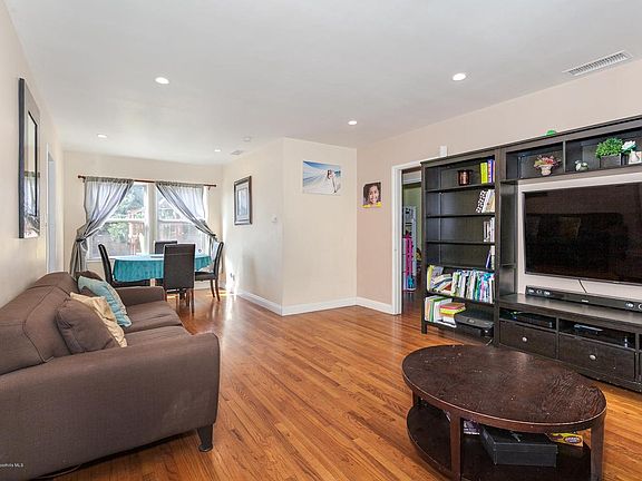 4th image of 7413 Lindsey Ave