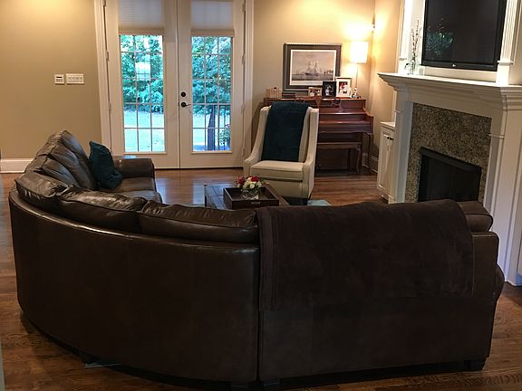 2nd image of 105 Pine Needle Ct