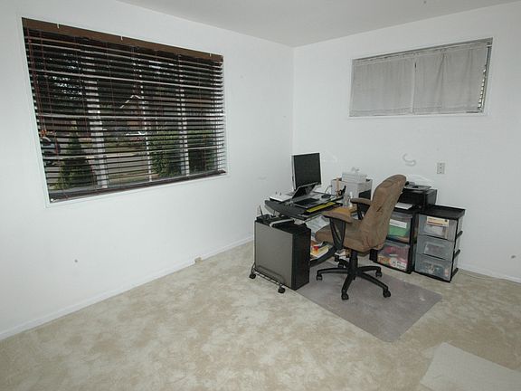5th image of 10224 Stratford Ave