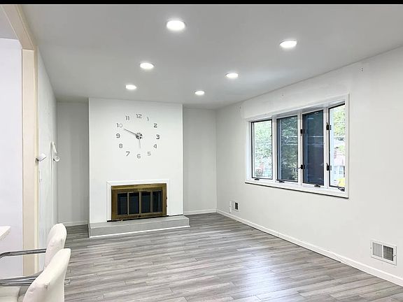5th image of 38 Penn Ave Floor 2