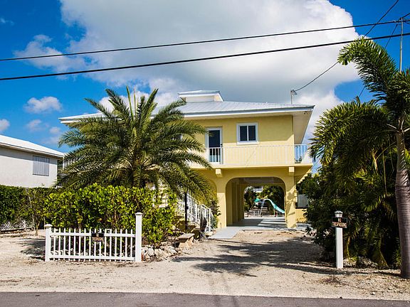 5th image of 1029 Gulf Dr