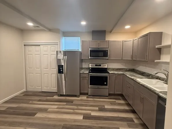 414 N State St #1, Gobles, MI 49055