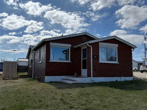 209 NW 1st St N, Vulcan, AB T0L 2B0