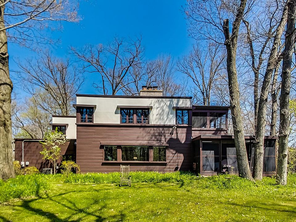 1st image of 344 Bloom St
