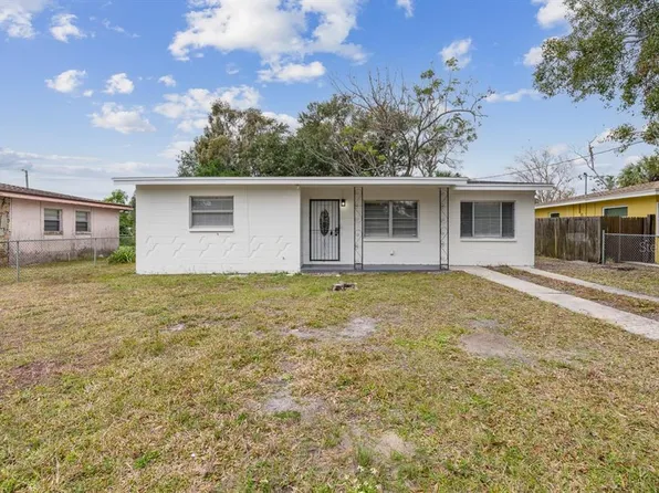 5209 S 82nd St, Tampa, FL 33619