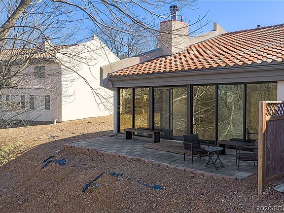 2nd image of 125 Costa Del Sol Dr #201
