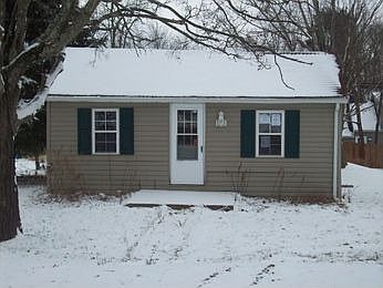 1st image of 81 Park Dr