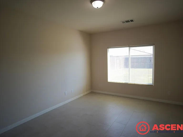 9118 Davedaly Ct — Photo 13