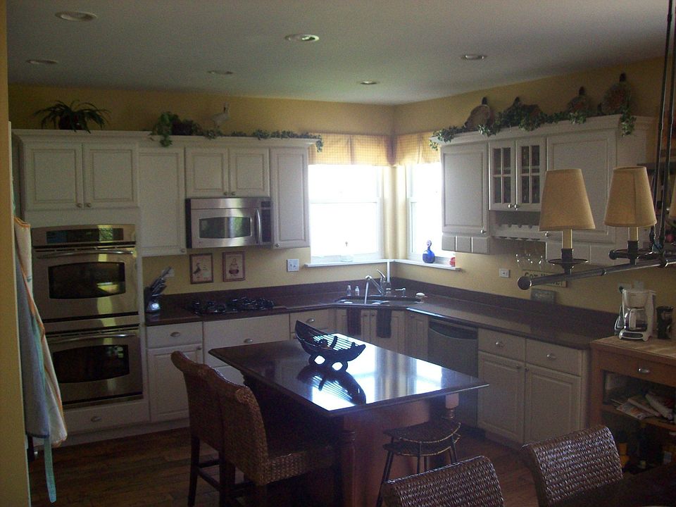 2nd image of 410 Red Sky Dr