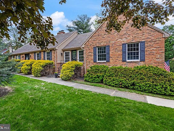 2nd image of 1579 Hainesport Mount Laurel Rd