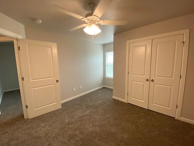 12010 Rhya Ln — Photo 23