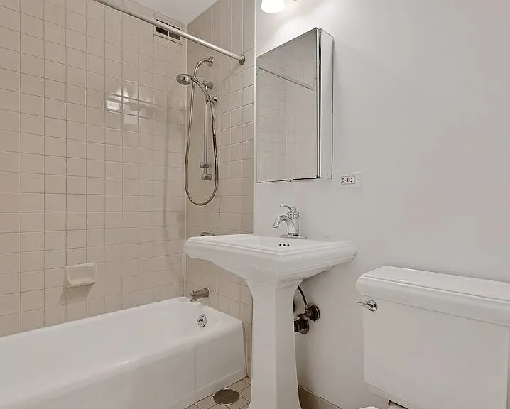 33 E Cedar St #3H — Photo 16