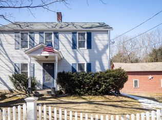 369 East St, Lenox, MA 01240