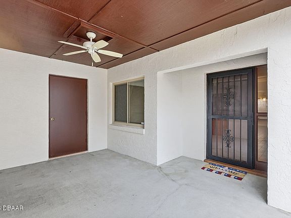 3rd image of 117 Meadowbrook Cir
