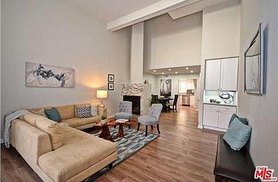 1st image of 254 S Hobart Blvd APT 3