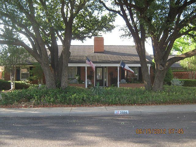 1st image of 2608 E 17th St