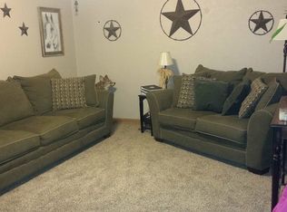 516 W 10th St, Hugoton, KS 67951