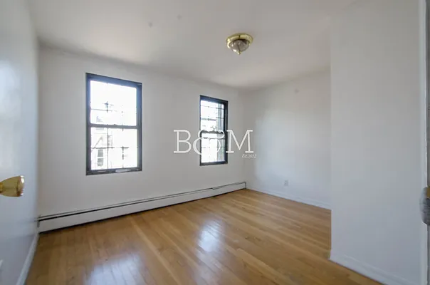 Rented by Brick&Mortar | media 7