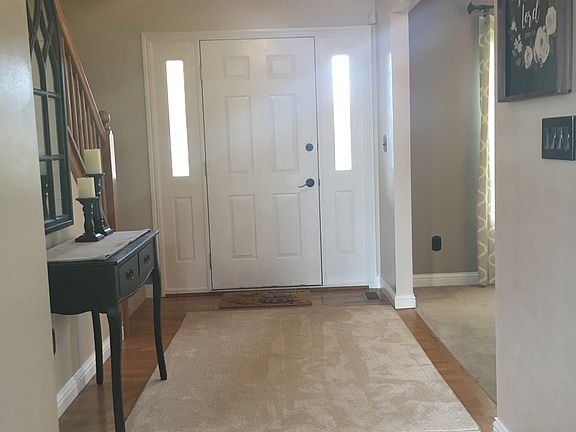2nd image of 5566 Shady Meadows Dr