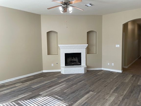 4th image of 6916 Denver City Dr