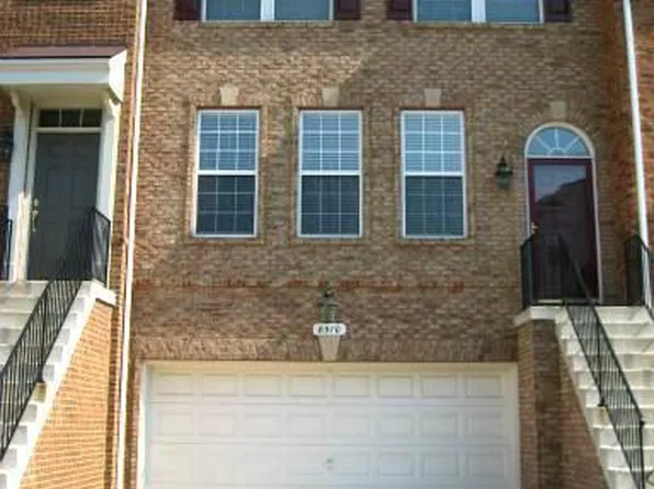 8570 Wyngate Manor Ct, Alexandria, VA 22309