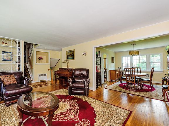 2nd image of 42 Terrehans Ln