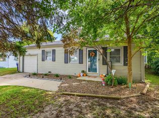 242 Wire Ave, Haysville, KS 67060
