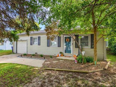 242 Wire Ave, Haysville, KS, 67060