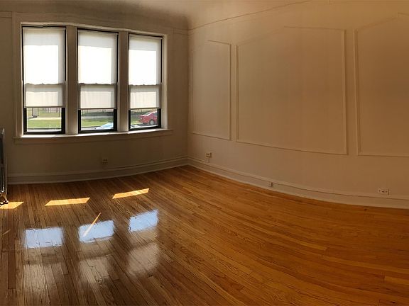 3rd image of 8302 S Justine St #1