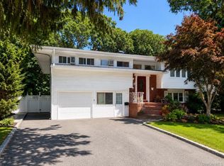 31 Holbrook Road, Centereach, NY 11720