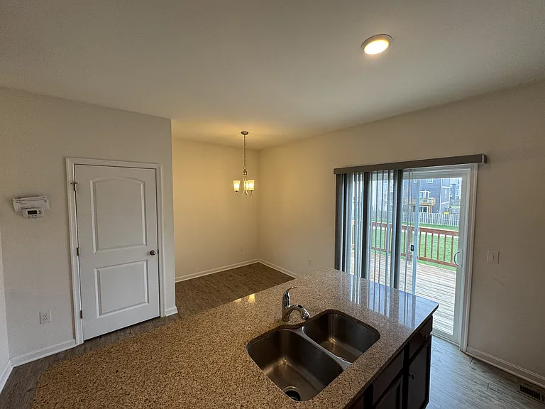 172 Drexel Ct #1 — Photo 10