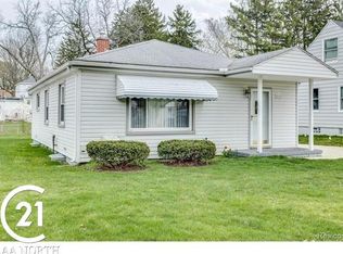 117 Exmoor Rd, Waterford, MI 48328