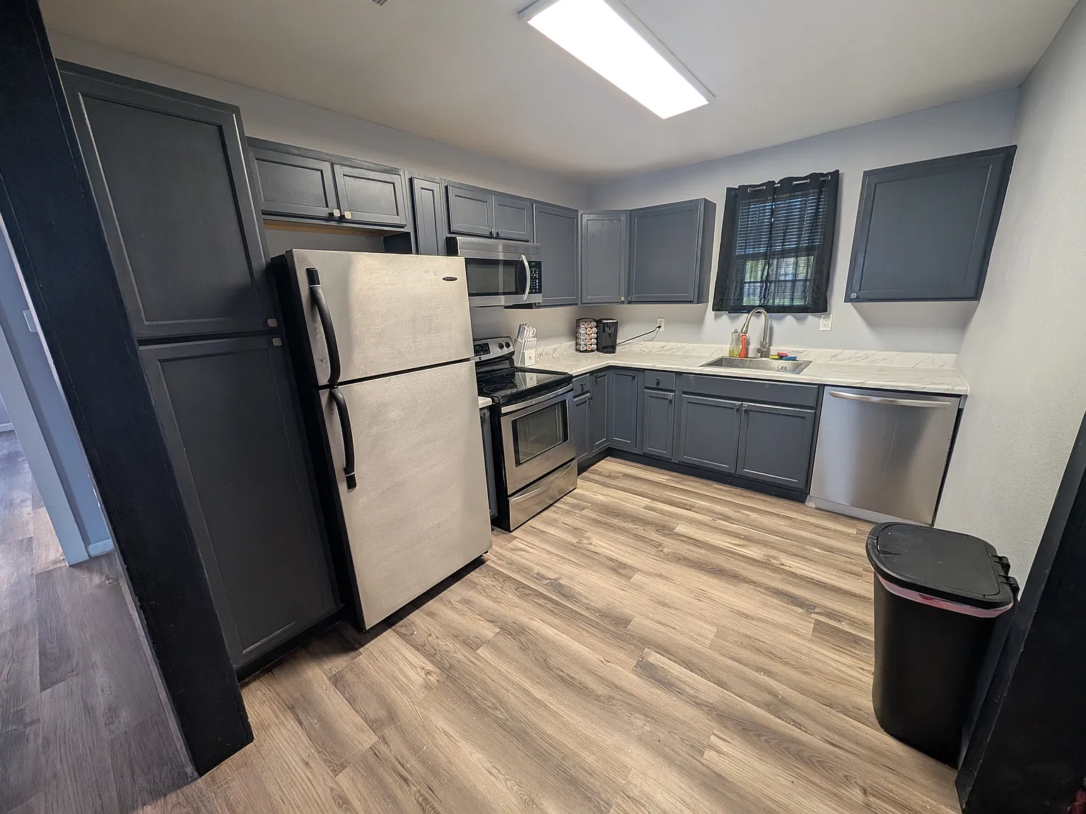 3 bed, 964 sqft, $2,500 — Photo 4