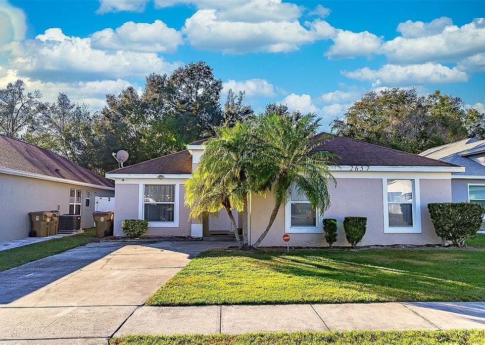 1st image of 2657 Chatham Cir