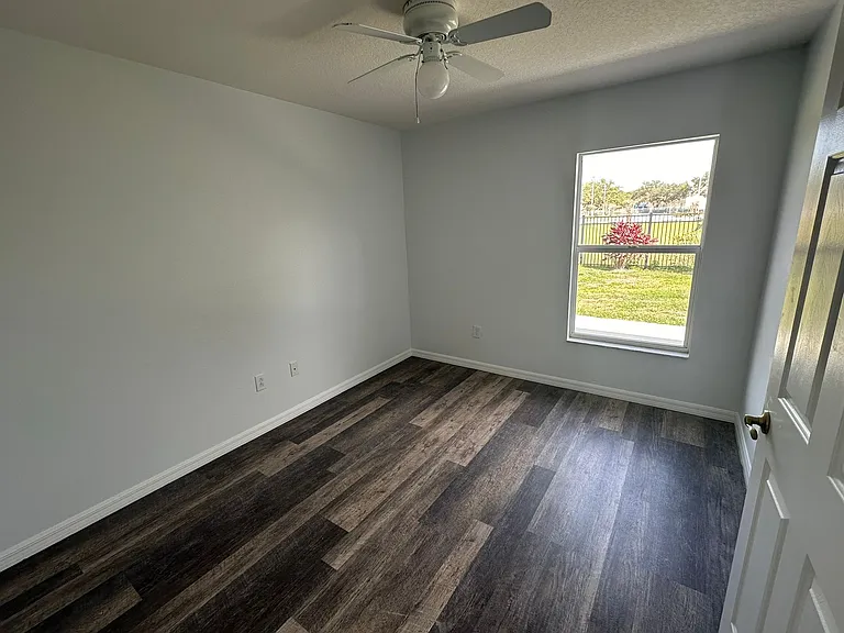 6010 Skylarkcrest Dr — Photo 8
