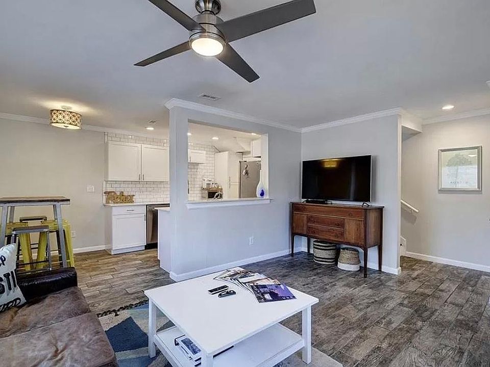 1st image of 2124 Burton Dr APT 224