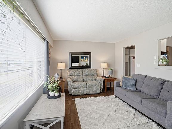 4th image of 3805 Morgan Cres N