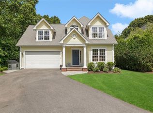 53 Millers Brook Dr, Cumberland, RI 02864