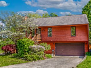 420 Stonehedge Pl, Lexington, KY 40517