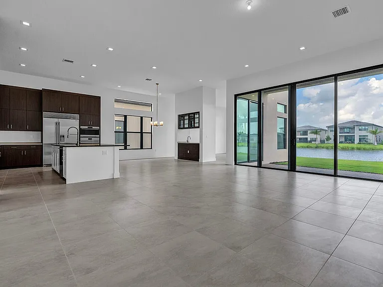 9523 Riverside Park Dr — Photo 26