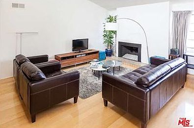 3rd image of 1532 9th St Unit 8