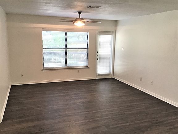 4th image of 1317 Irene Dr