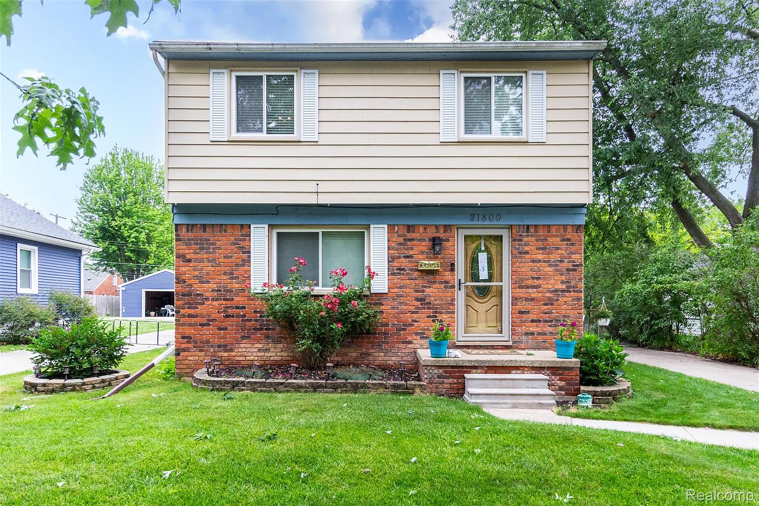 21809 Elizabeth St photo 1