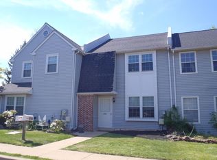1504 Russett Dr, Warminster, PA 18974