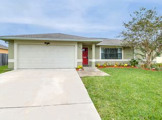 949 Camden Ave NW, Palm Bay, FL 32907
